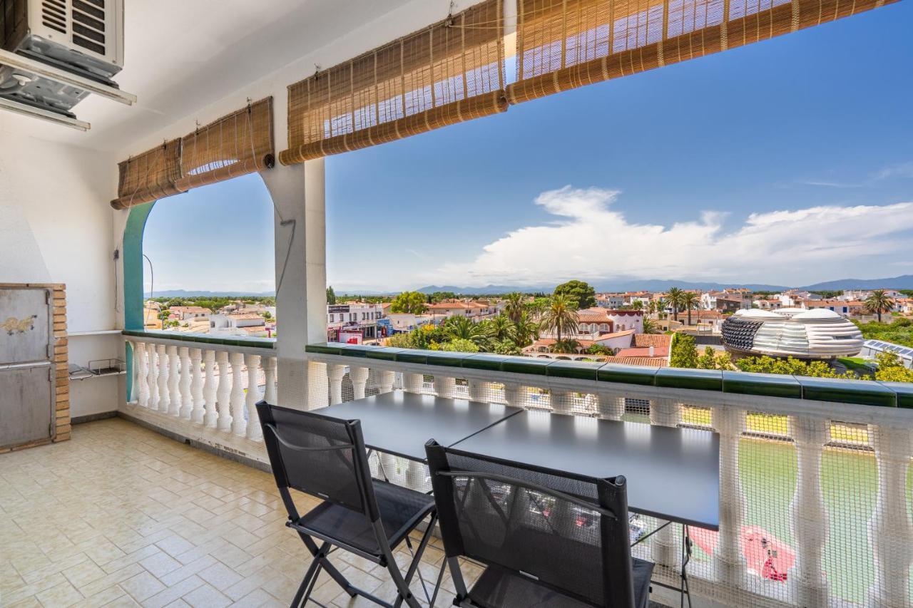 Apartamento WELCS en el centro de Ampuriabrava Exterior foto